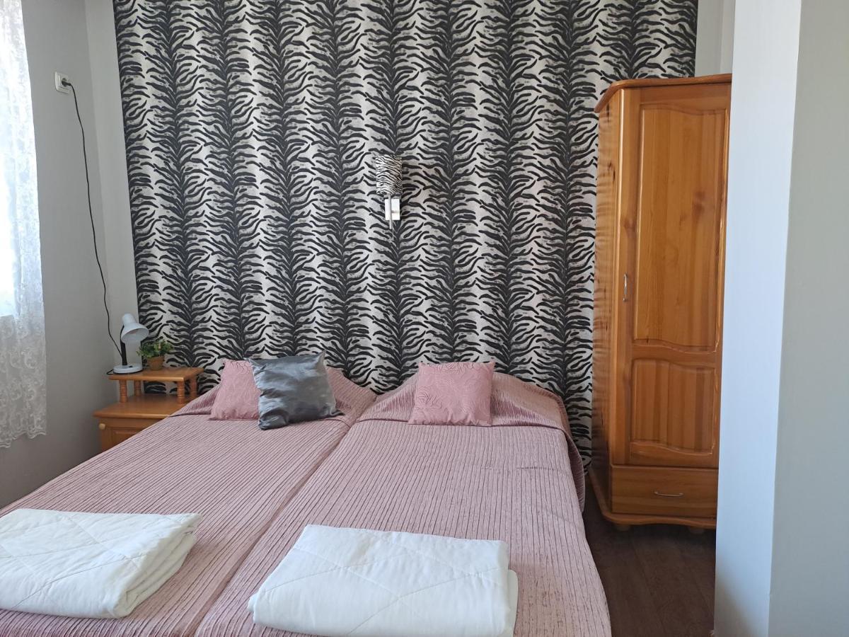 Morska Zvezda Guest House Pomorie Ngoại thất bức ảnh