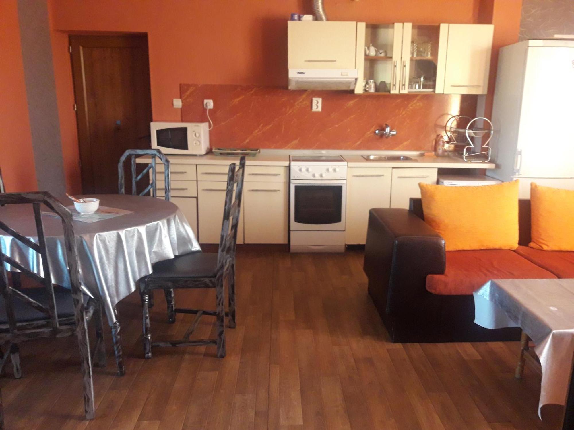 Morska Zvezda Guest House Pomorie Phòng bức ảnh