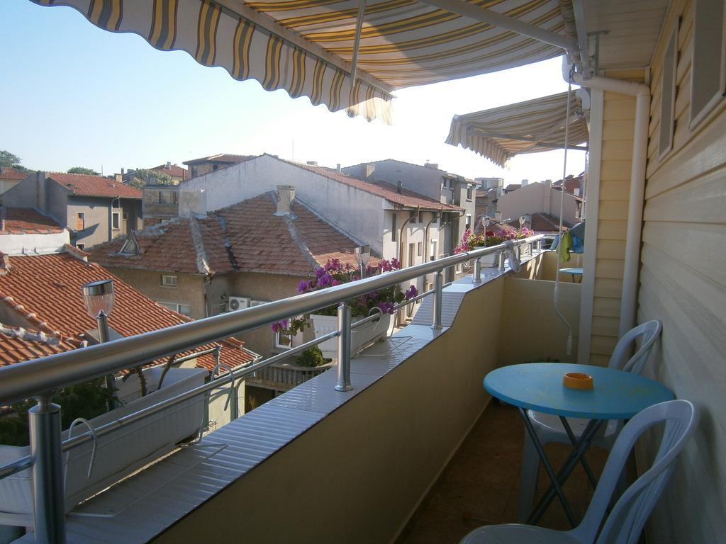 Morska Zvezda Guest House Pomorie Phòng bức ảnh